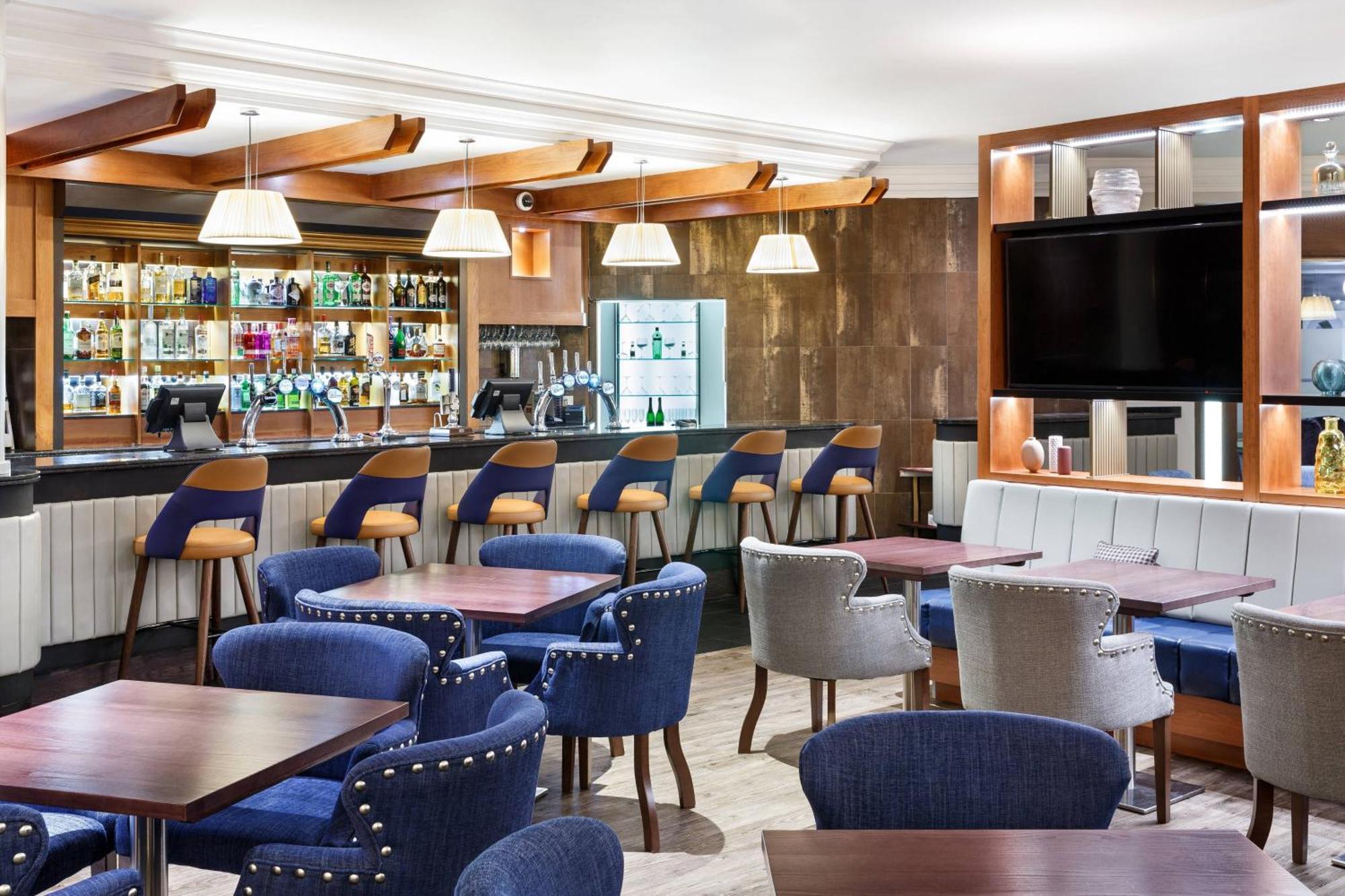 Delta Hotels By Marriott Cheltenham Chase Exterior photo